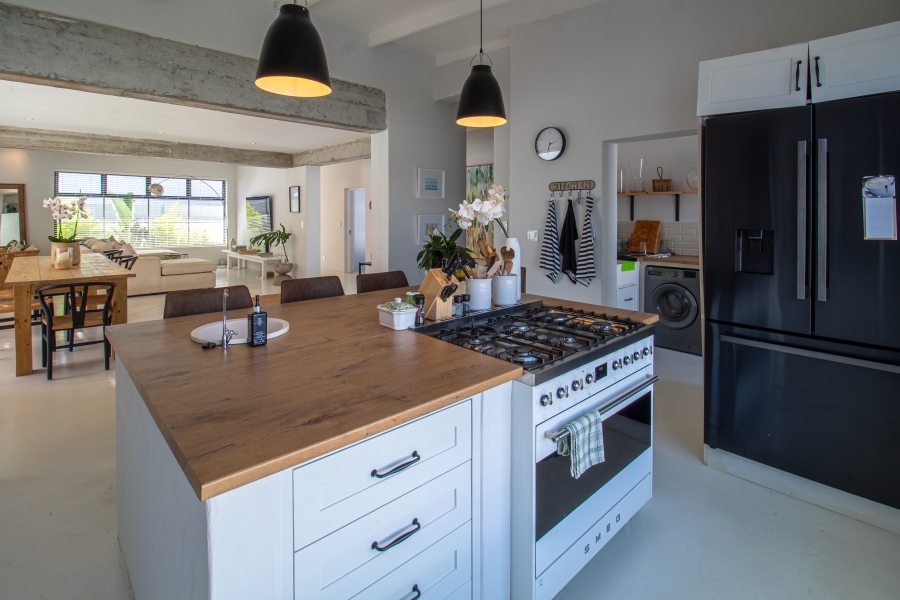 3 Bedroom Property for Sale in Bowtie Western Cape